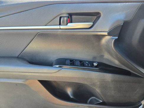 Certified 2025 Toyota Camry SE w/ Convenience Package image 19