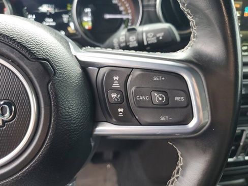 Used 2022 Jeep Wrangler Unlimited Sahara w/ Safety Group image 29