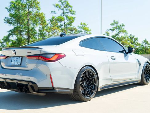 Used 2022 BMW M4 Coupe image 11