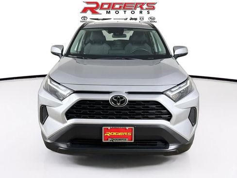 Used 2024 Toyota RAV4 XLE w/ Convenience Package AWD/4WD image 7