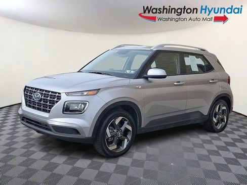 Certified 2026 Hyundai Venue SEL FWD image 3