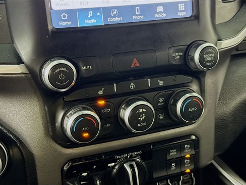 Used 2022 RAM 1500 Big Horn AWD/4WD image 17