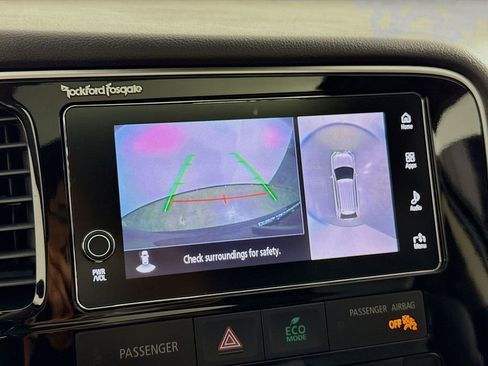 Used 2017 Mitsubishi Outlander SE image 41