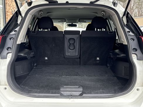 Used 2017 Nissan Rogue S w/ S Appearance Package image 11