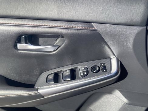 Used 2021 Nissan Sentra SR image 23