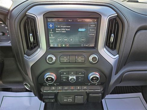 Used 2020 GMC Sierra 1500 SLE w/ SLE Value Package image 21