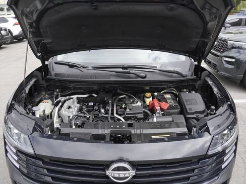Used 2025 Nissan Kicks SV FWD image 29