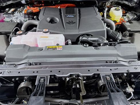 New 2026 Toyota Tundra Limited image 31