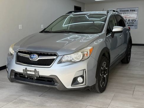 Used 2016 Subaru Crosstrek 2.0i Premium AWD/4WD image 2