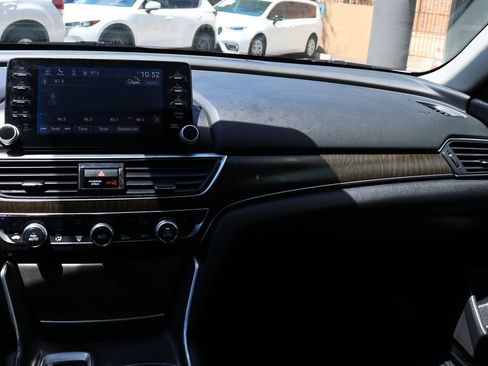 Used 2018 Honda Accord Touring image 44