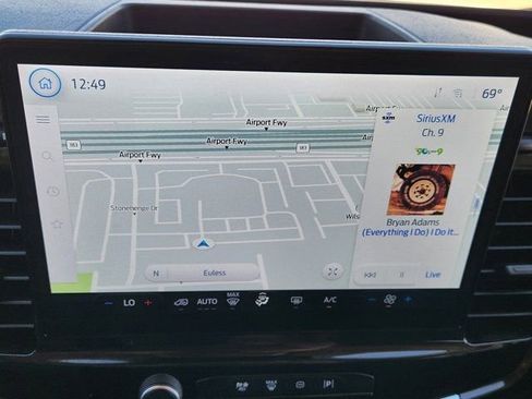 Used 2023 Ford Transit 350 XLT image 5