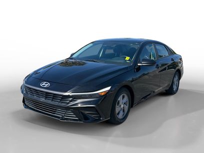 Used 2024 Hyundai Elantra SE