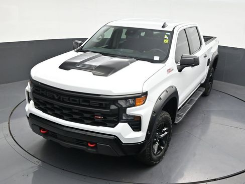 Used 2024 Chevrolet Silverado 1500 Custom Trail Boss AWD/4WD image 22