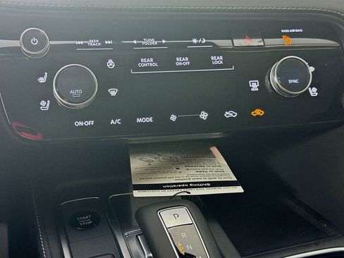 New 2026 INFINITI QX60 Luxe w/ Cargo Package image 18