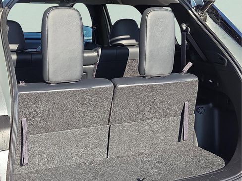 Used 2024 Mitsubishi Outlander SE image 8