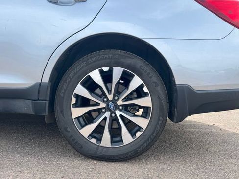 Used 2017 Subaru Outback 2.5i Limited AWD/4WD image 14