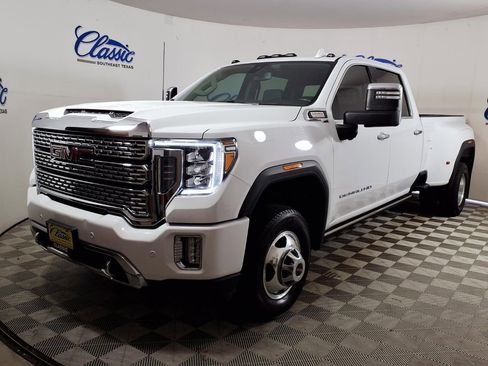 Used 2022 GMC Sierra 3500 Denali AWD/4WD image 6
