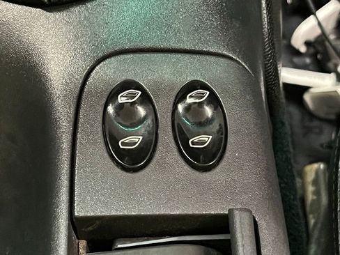 Used 1997 Porsche Boxster image 12