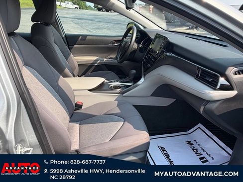 Used 2022 Toyota Camry LE FWD image 28