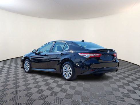 Used 2020 Toyota Camry LE AWD/4WD image 9