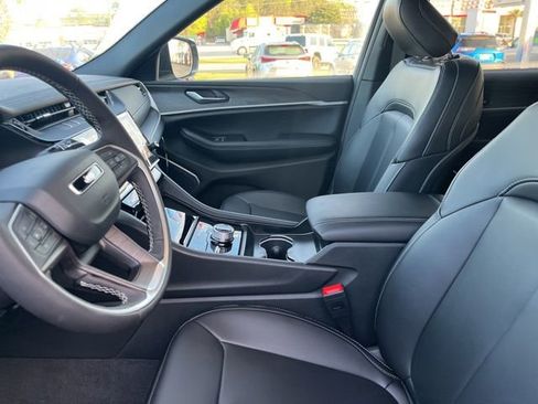 New 2026 Jeep Grand Cherokee L Limited AWD/4WD image 9