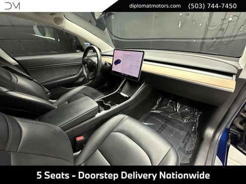 Used 2018 Tesla Model 3 Long Range RWD image 18