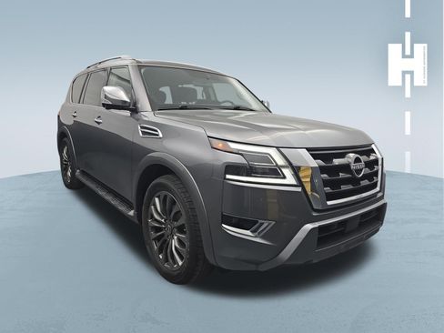 Used 2023 Nissan Armada Platinum w/ Captain's Chairs Package RWD image 1
