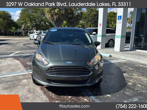 Used 2018 Ford Fiesta SE FWD image 5
