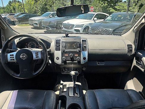 Used 2015 Nissan Frontier SV w/ SV Value Truck Package AWD/4WD image 28