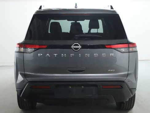 Used 2025 Nissan Pathfinder SV image 45