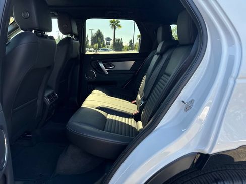 Certified 2025 Land Rover Discovery Sport Dynamic SE AWD/4WD image 6