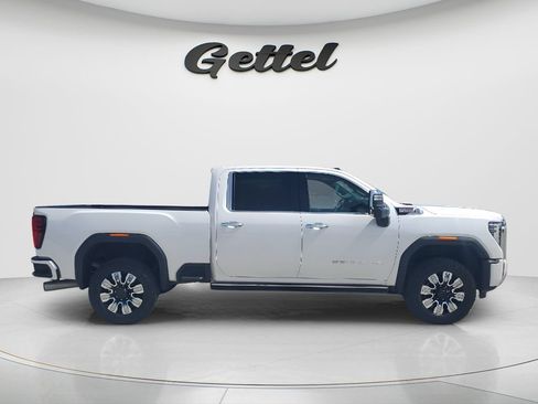 Used 2024 GMC Sierra 2500 Denali w/ Denali Reserve Package AWD/4WD image 4