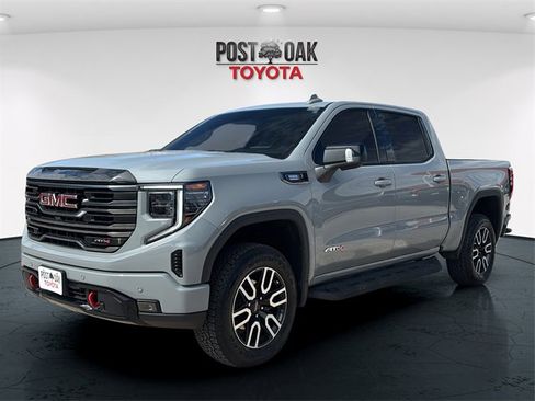 Used 2025 GMC Sierra 1500 AT4 w/ AT4 Premium Package image 3