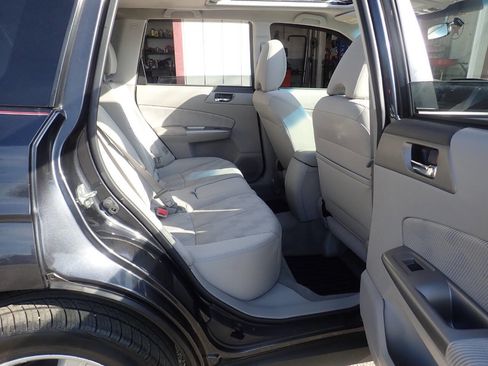 Used 2010 Subaru Forester 2.5X Premium image 29