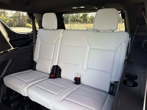 Used 2025 Chevrolet Tahoe Premier image 12