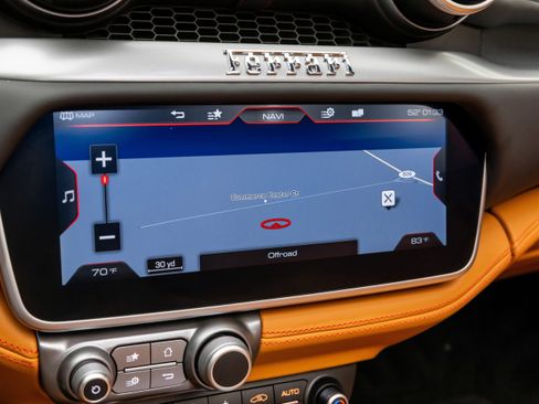 Used 2019 Ferrari Portofino image 29