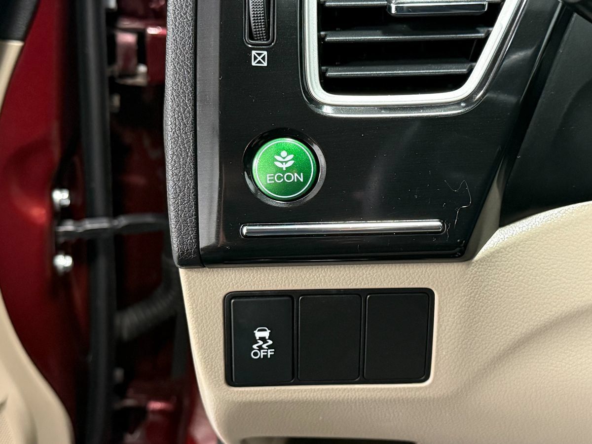 Used 2013 Honda Civic LX image 18