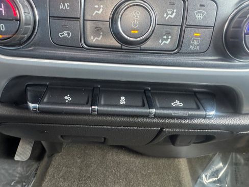 Used 2017 GMC Sierra 1500 SLT image 24