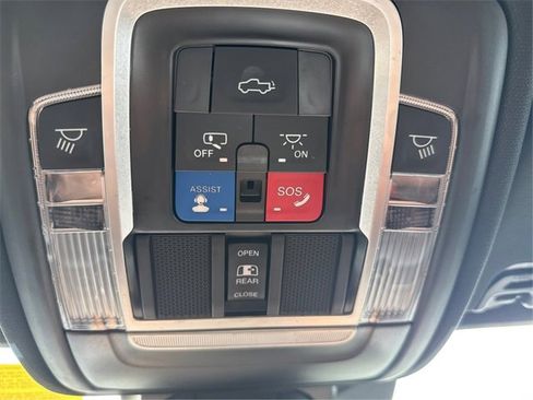 Used 2023 RAM 1500 Limited image 30