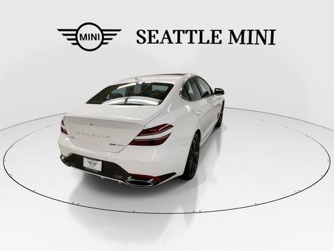 Used 2022 Genesis G70 3.3T w/ Sport Advanced Package image 11