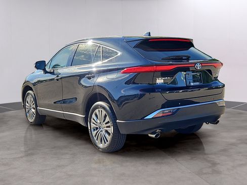 Used 2023 Toyota Venza XLE AWD/4WD image 33