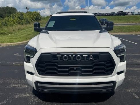 Used 2024 Toyota Sequoia TRD Pro AWD/4WD image 15