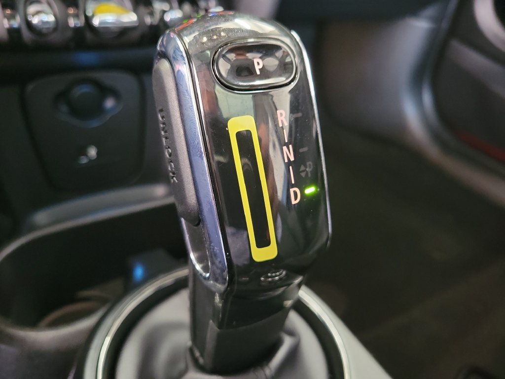 Used 2023 MINI Cooper SE FWD image 26
