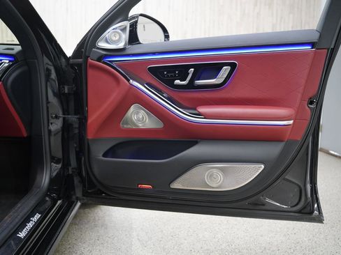 Used 2022 Mercedes-Benz S 580 4MATIC Sedan image 33