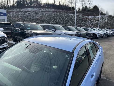 Used 2025 Hyundai Elantra N image 22