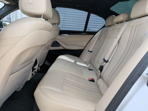 Used 2017 BMW 540i RWD image 28