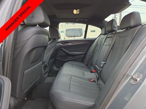 Used 2023 BMW 530i RWD image 13