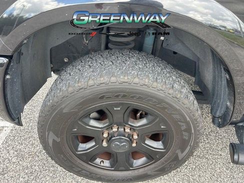 Used 2018 RAM 2500 Big Horn w/ Sport Appearance Group AWD/4WD image 2