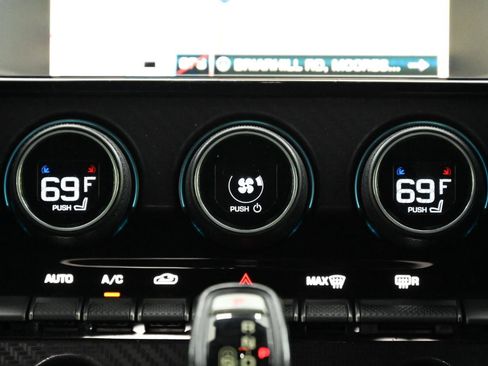 Used 2016 Jaguar F-TYPE R AWD/4WD image 35