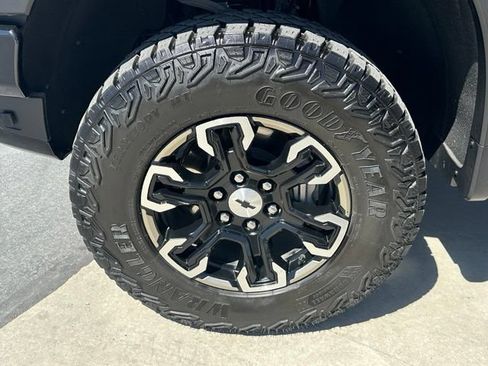 Certified 2024 Chevrolet Silverado 1500 ZR2 w/ Technology Package AWD/4WD image 14